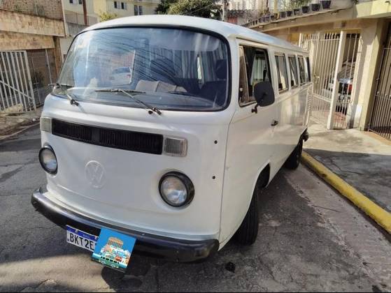 VOLKSWAGEN KOMBI 1.6 STD 8V GASOLINA 3P MANUAL